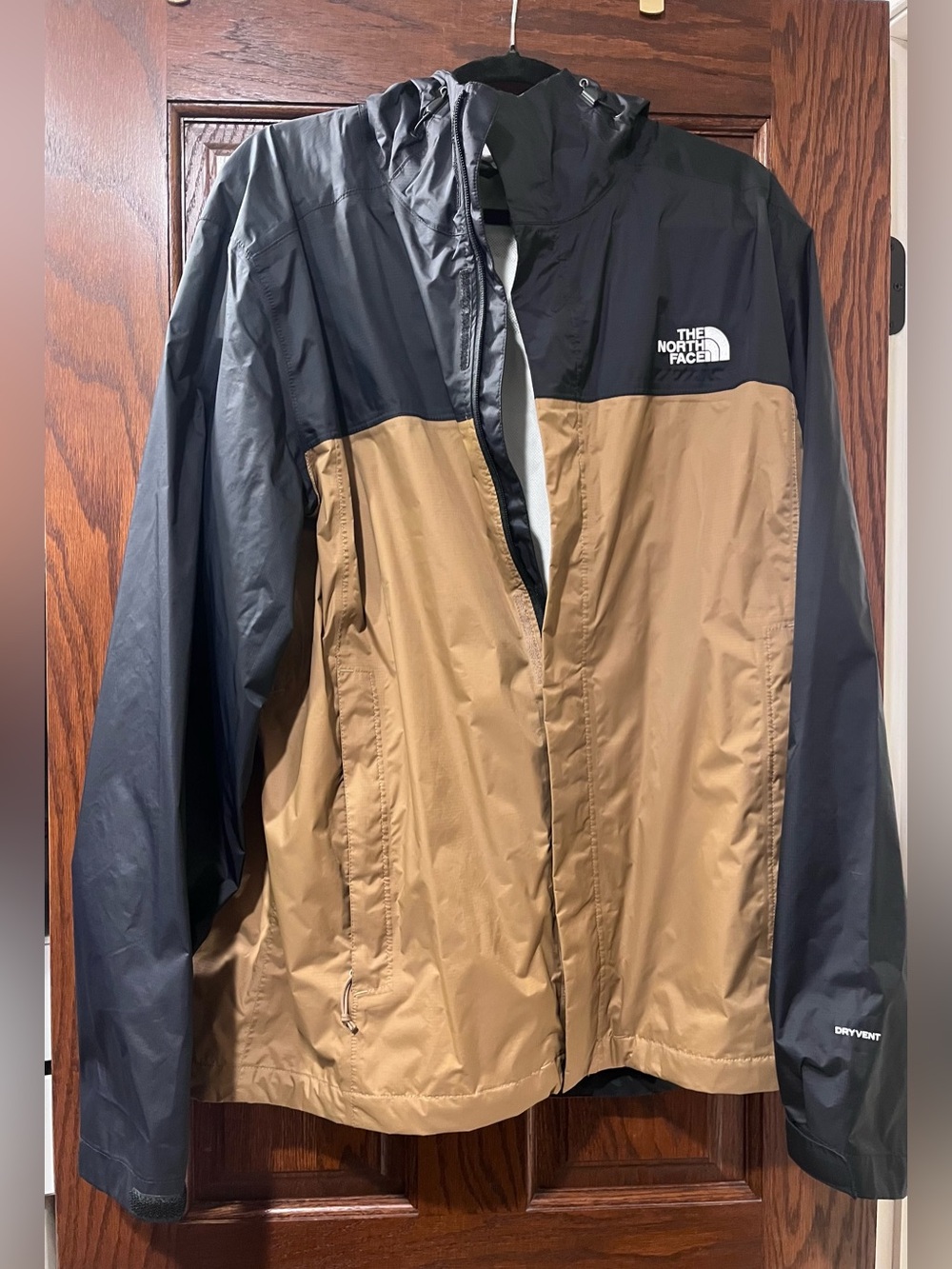 The North Face men’s rain coat size XL